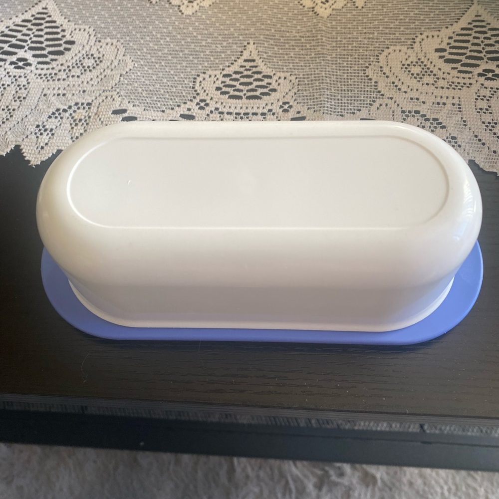 Tupperware Butter Container - Picture 3 of 4